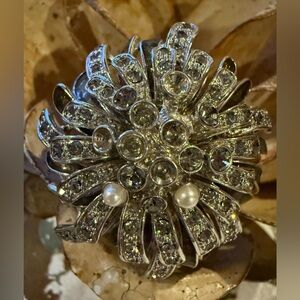 Vintage rhinestone and Pearl Silver  Floral Brooch